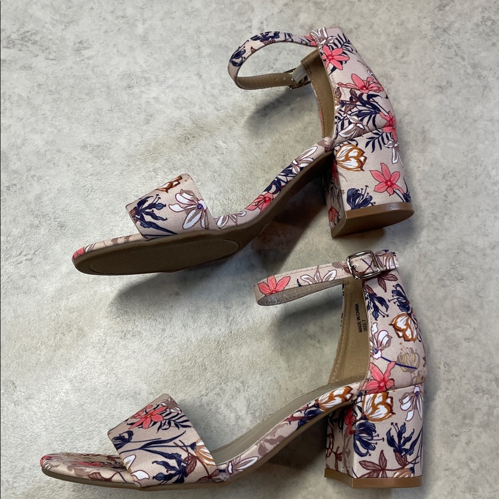 Serra Floral Block Heel Sandals Memory Foam Ankle Strap Heel Size 7 - Picture 6 of 9